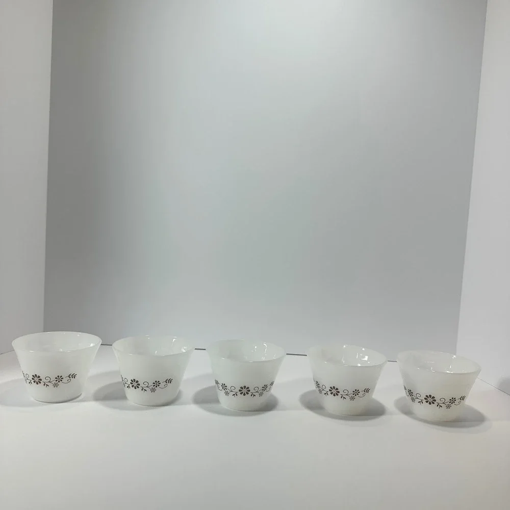 Pyrex Brown Daisy Milk Glass Custard Cups Set of 5 White Opal Ramekins 6oz 462